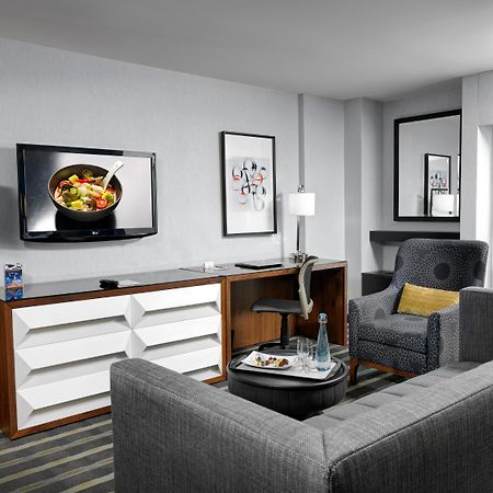 Hotel Arts Калгари Экстерьер фото