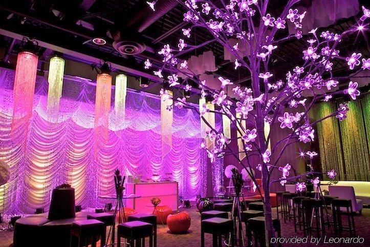 Hotel Arts Калгари Экстерьер фото